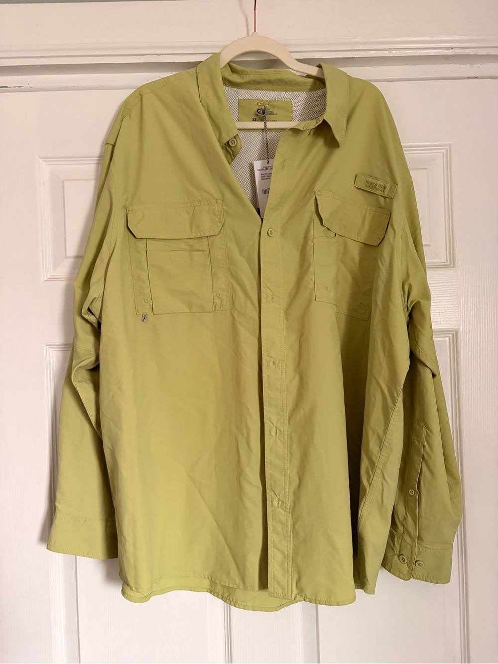 NWT Men's Lightweight Button-Up SPF shirt  in Lime Green